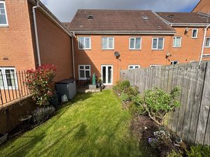 Photo 7- click for photo gallery